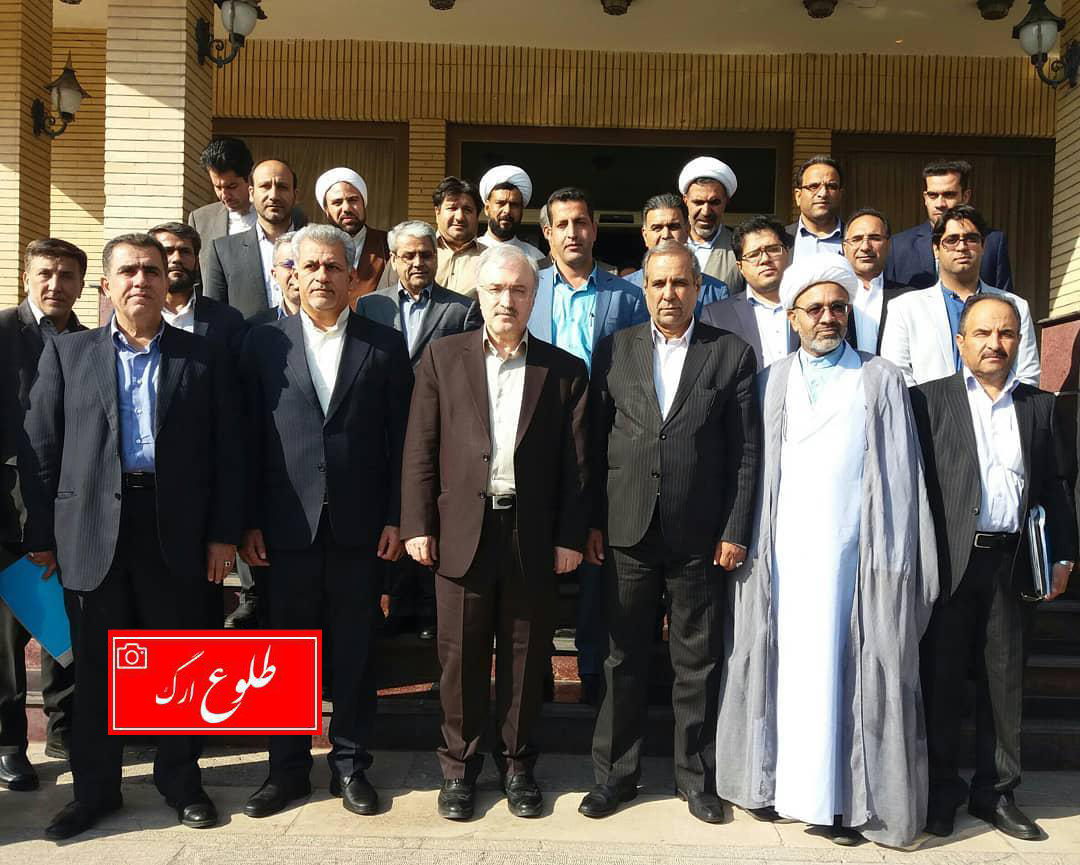 با حضور دکتر نمکی وزیر بهداشت، درمان و آموزش پزشکی۲۷ طرح درمانی، بهداشتی و رفاهی در شرق استان کرمان افتتاح شد