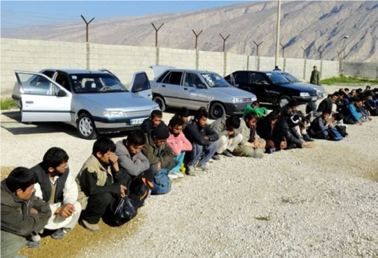 ۱۵ خودرو حامل اتباع خارجی غیرمجاز در کرمان متوقف شد