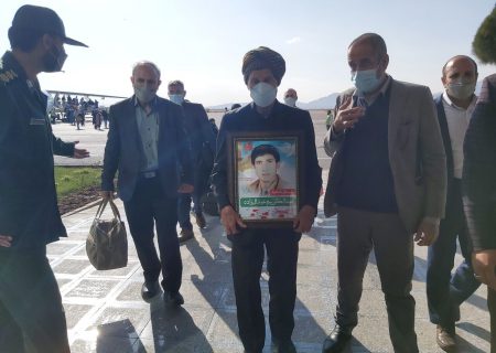 استشمام بوی پیراهن یوسف بعد از ۳۹ سال در کرمان