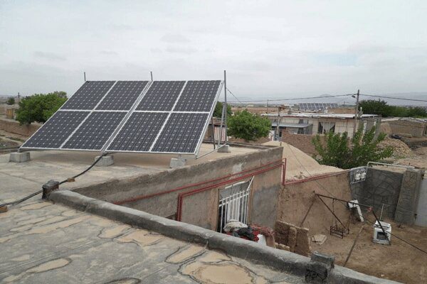 احداث ۲۵۰۰ نیروگاه خورشیدی برای اشتغال مددجویان کمیته امداد کرمان