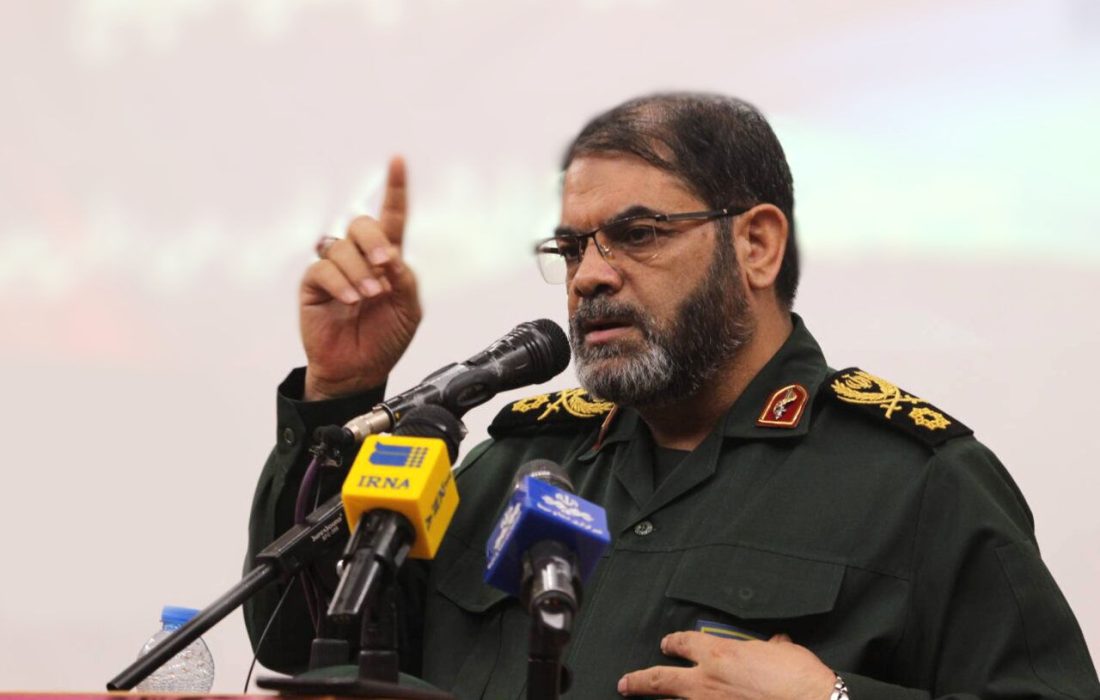 شهدا با گذشت از دنیا و جان، فرهنگ عاشورا را در دفاع مقدس زنده کردند