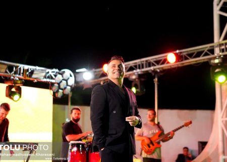 سومین شب جشن خرما در ارگ جدید بم همراه با کنسرت علیرضا طلیسچی