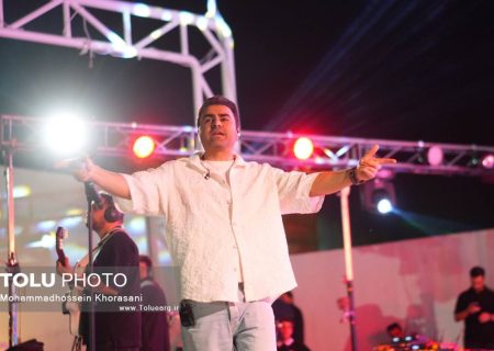 هفتمین شب جشن خرما در ارگ جدید بم همراه با کنسرت پازل‌بند