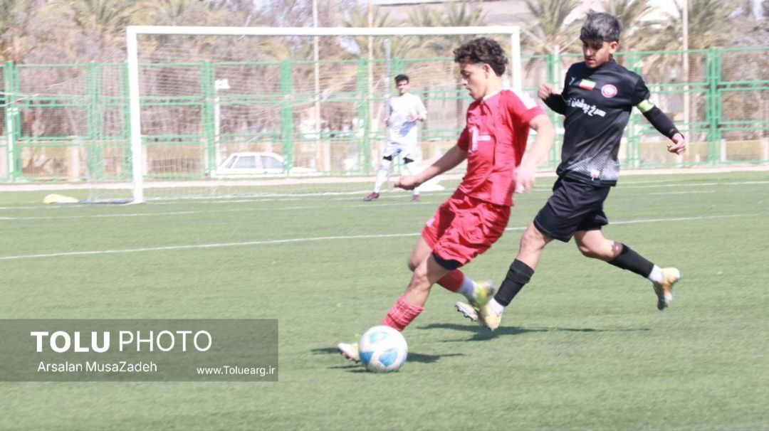 گزارش تصویری از پیروزی قاطع رزمنده بم در دیدار رفت فینال فوتبال نوجوانان استان کرمان