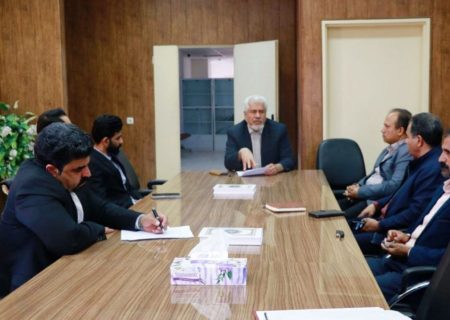 پیگیری تأمین مالی نیروگاه ۱۰۰ مگاواتی و تسریع در واگذاری زمین پروژه گردشگری بم